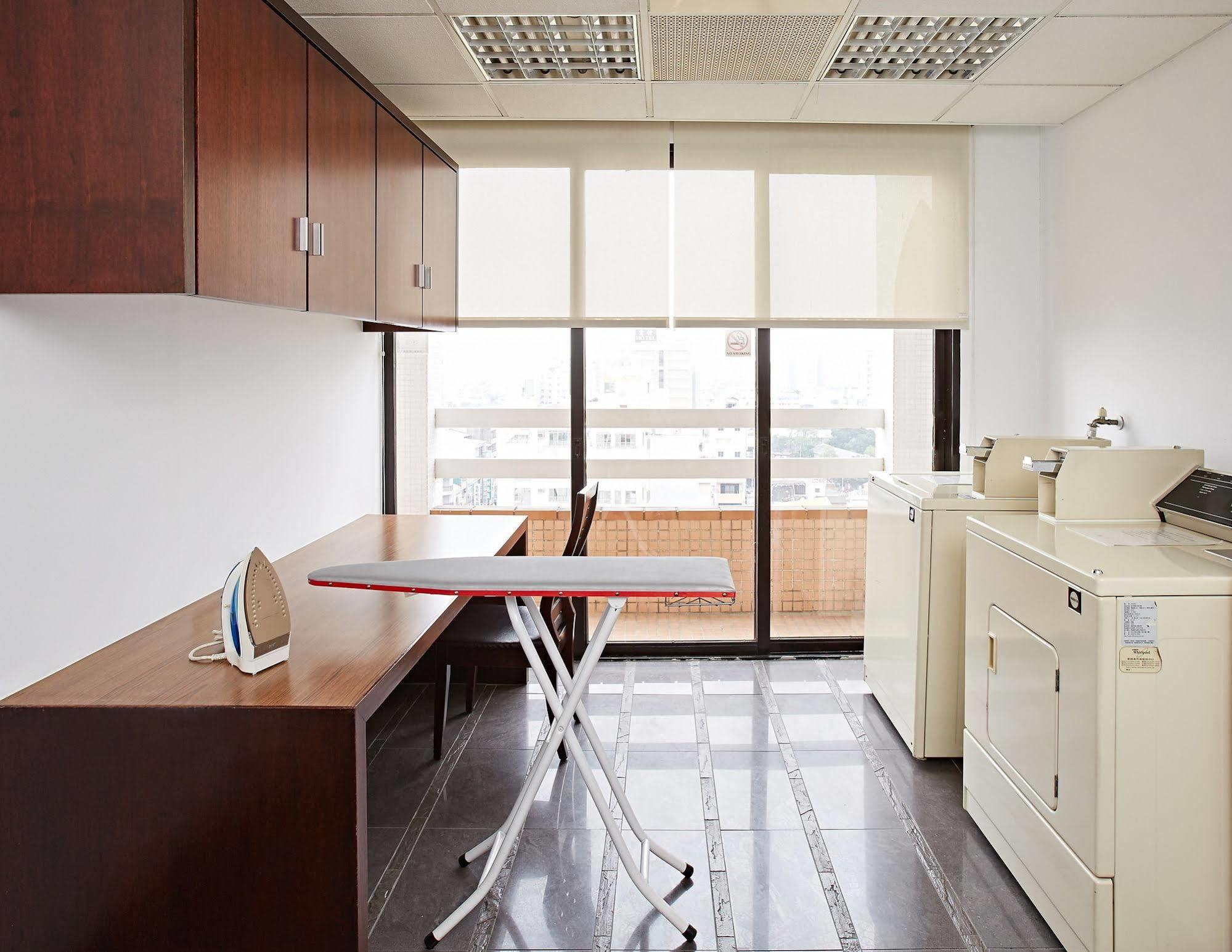 天下南隅 Provintia Hotel Tainan Extérieur photo